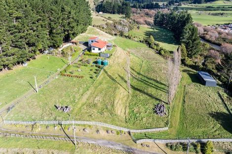 Photo of property in 1712 State Highway 2, Kaitoke, Upper Hutt, 5018
