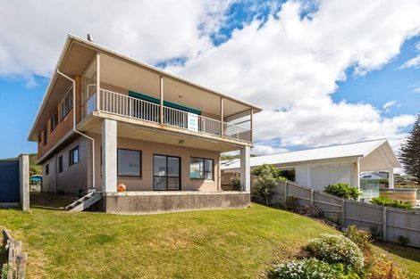 Photo of property in 19 Wairere Road, Wainui, Gisborne, 4010