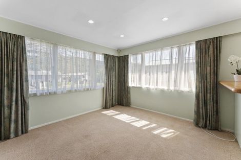 Photo of property in 92 California Drive, Totara Park, Upper Hutt, 5018