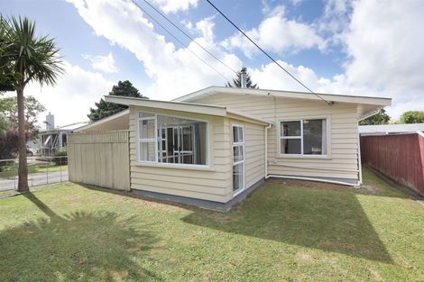 Photo of property in 7 Churchill Avenue, Feilding, 4702
