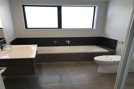 Photo of property in 7 Albatross Lane, Welcome Bay, Tauranga, 3112