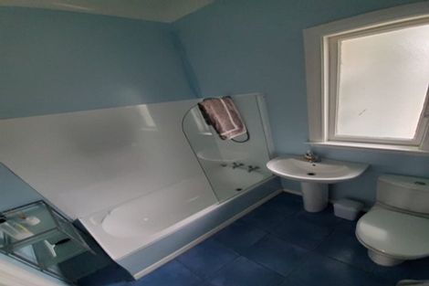 Photo of property in 56 Freyberg Street, Lyall Bay, Wellington, 6022