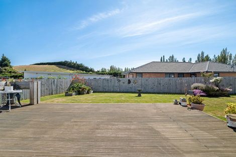 Photo of property in 11 Mallard Drive, Waihola, Outram, 9073