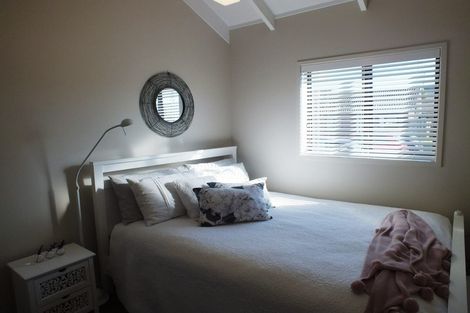 Photo of property in 3 Bellbird Place, Orewa, 0931