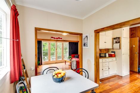 Photo of property in 45 Chaucer Road, Hospital Hill, Napier, 4110