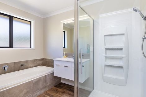 Photo of property in 63a Dalmore Way, Acacia Bay, Taupo, 3385