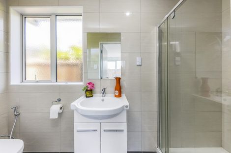 Photo of property in 8 Moho Lane, Takanini, 2112