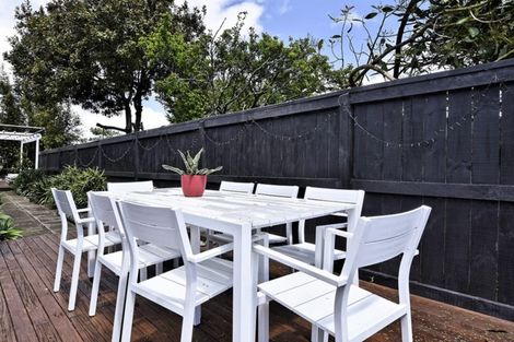 Photo of property in 105b Taylor Road, Mangere Bridge, Auckland, 2022