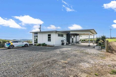Photo of property in 2390 Owaka Highway, Katea, Balclutha, 9271