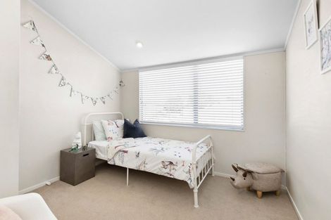 Photo of property in 2/260 Meola Road, Point Chevalier, Auckland, 1022