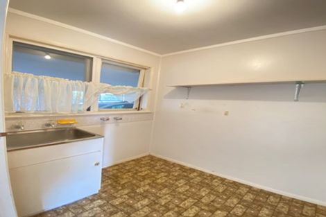 Photo of property in 1/2 Poseidon Place, Half Moon Bay, Auckland, 2012