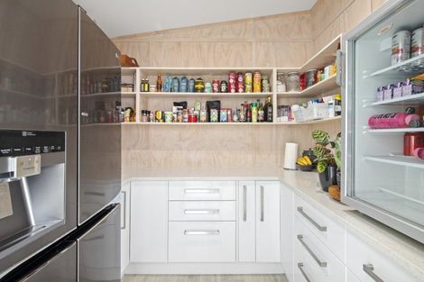 Photo of property in 114 Bombay Road, Bombay, 2675