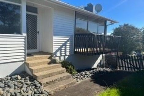 Photo of property in 27 Sunhill Road, Sunnyvale, Auckland, 0612