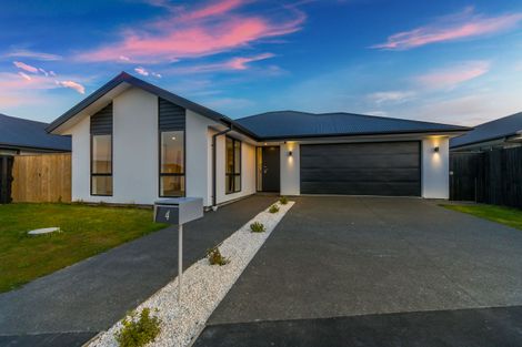 Photo of property in 4 Katrine Drive, Marshland, Christchurch, 8083