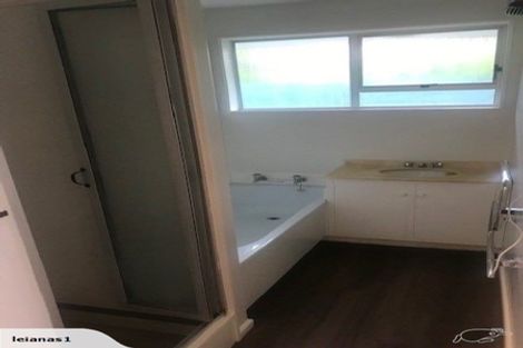 Photo of property in 118 Avonhead Road, Avonhead, Christchurch, 8042