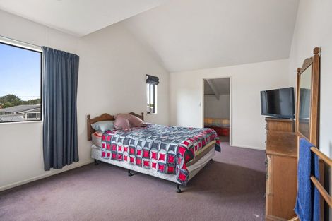 Photo of property in 4 Trafalgar Street, Foxton Beach, Foxton, 4815