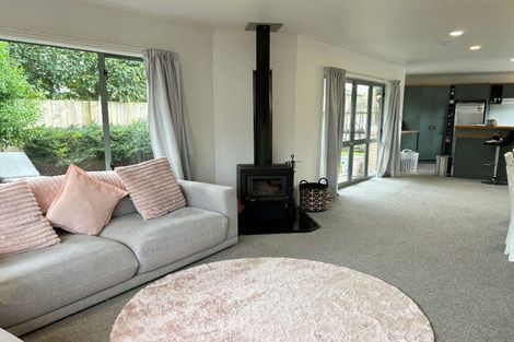 Photo of property in 8 Bowen Street, Cambridge, 3434