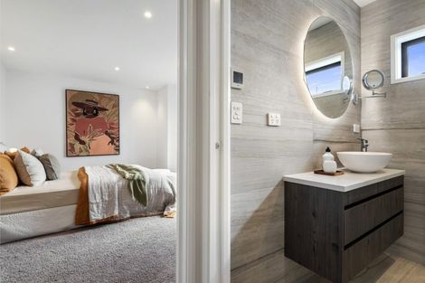 Photo of property in 2/2 Omana Road, Milford, Auckland, 0620