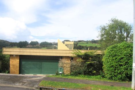Photo of property in 18 Redmount Place, Red Hill, Papakura, 2110