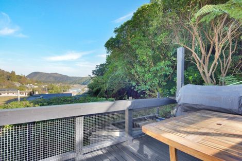 Photo of property in 12 Arthur Crescent, Waikawa, Picton, 7220