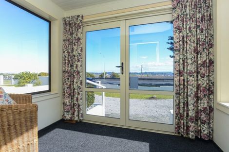 Photo of property in 8 Pukeko Place, Westshore, Napier, 4110