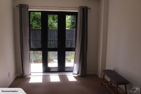 Photo of property in 3/57 Lake Road, Devonport, Auckland, 0624