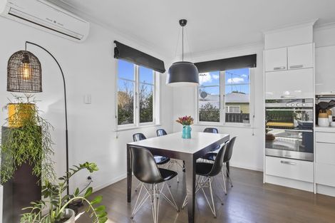 Photo of property in 4 Lynden Avenue, Hillcrest, Auckland, 0627