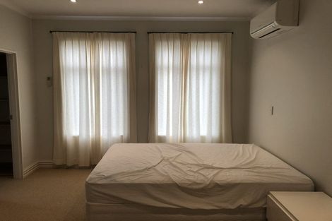 Photo of property in 118 Bleakhouse Road, Mellons Bay, Auckland, 2014