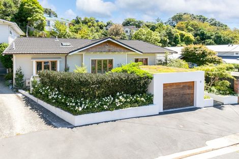 Photo of property in 60 Glen Road, Kelburn, Wellington, 6012