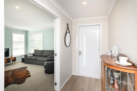 Photo of property in 10 Mcilwaine Place, Marton, 4710