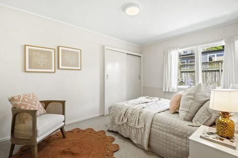 Photo of property in 1/2 Purchas Road, Hauraki, Auckland, 0622