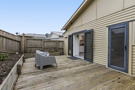Photo of property in 12 Richmond Street, Fitzroy, New Plymouth, 4312