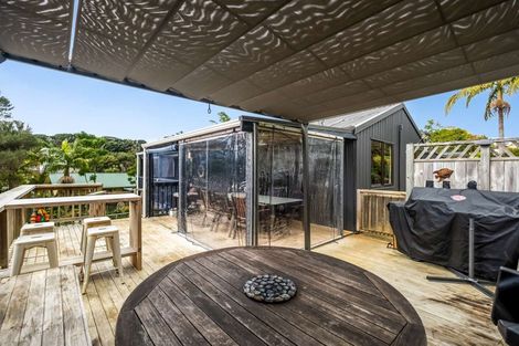 Photo of property in 54 Powells Road, Cable Bay, 0420