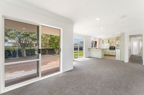 Photo of property in 3 Webb Place, Papamoa Beach, Papamoa, 3118