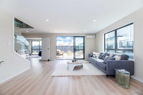 Photo of property in 18 Myland Drive, Hobsonville, Auckland, 0616