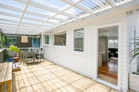 Photo of property in 23a Woodglen Road, Glen Eden, Auckland, 0602