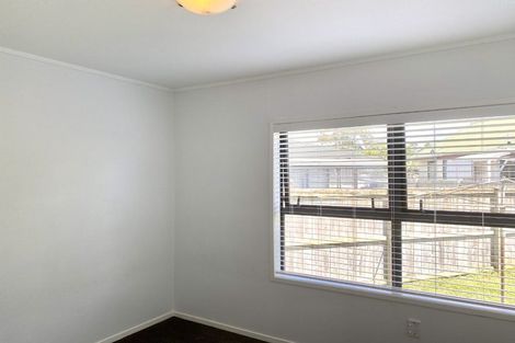 Photo of property in 123 Riverpark Crescent, Henderson, Auckland, 0610