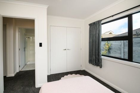 Photo of property in 32 Dogwood Way, Milson, Palmerston North, 4414