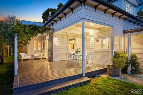 Photo of property in 2 Barton Road, Heretaunga, Upper Hutt, 5018