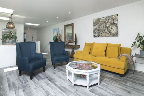 Photo of property in 3 Surrey Street, Picton, 7220