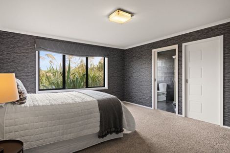Photo of property in 25 Tunnel Beach Road, Blackhead, Dunedin, 9076