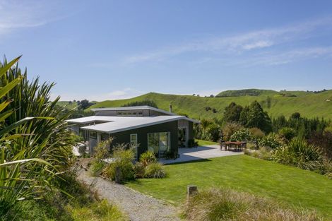Photo of property in 550 Whangamata Road, Kinloch, Taupo, 3377
