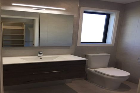 Photo of property in 5a Breakwater Way, Whitby, Porirua, 5024