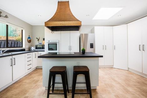 Photo of property in 22 Solander Place, Whitby, Porirua, 5024