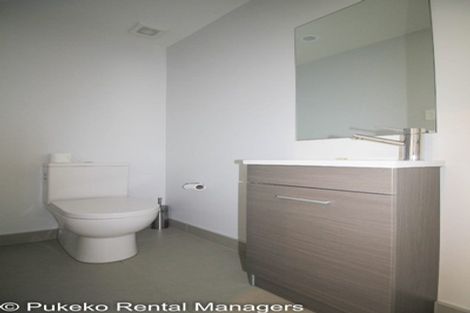 Photo of property in 26/11 Ray Small Drive, Papakura, 2110