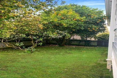 Photo of property in 21 Bell Street, Marton, 4710