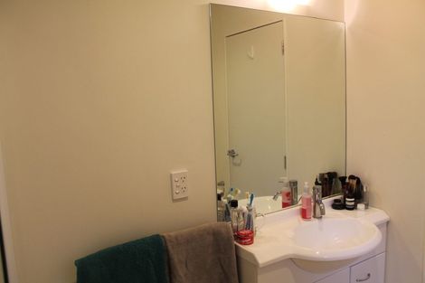 Photo of property in Terrace Heights Apartments, 2/163p The Terrace, Wellington Central, Wellington, 6011