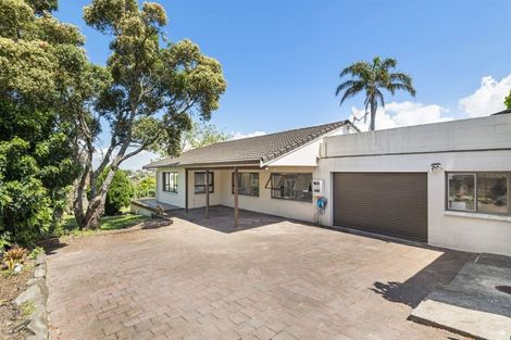 Photo of property in 115 Sunset Road, Totara Vale, Auckland, 0632