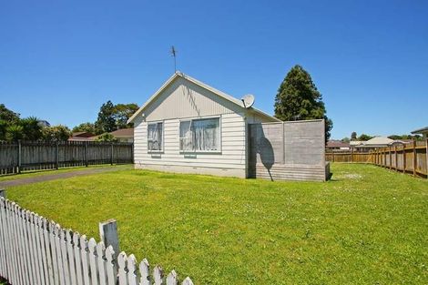 Photo of property in 11 Pawa Place, Manurewa, Auckland, 2102