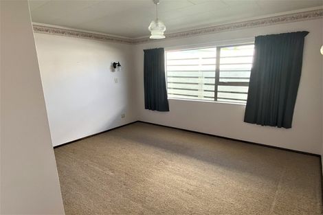 Photo of property in 6 Hussey Street, Oakura, 4314